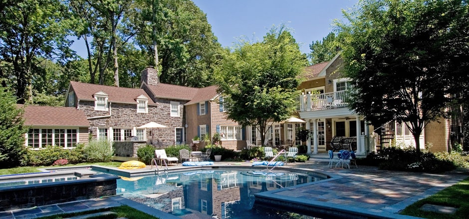Transform your dream home with Long Island Luxury Builders: Crafting exceptional spaces with precision and style.